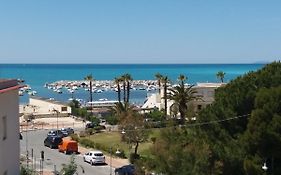 Hotel Ellymar